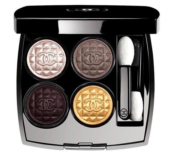 Chanel Collection Rouge Noir Absolument