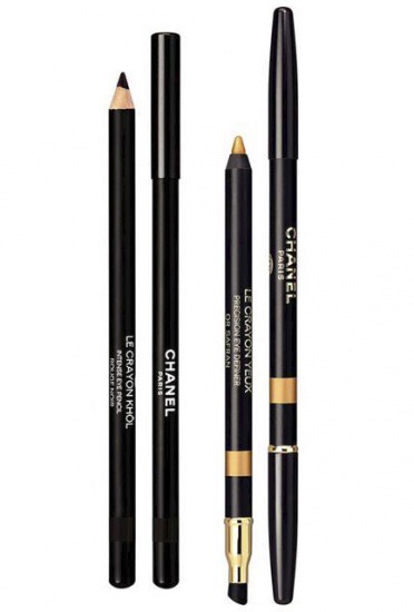 Chanel Collection Rouge Noir Absolument