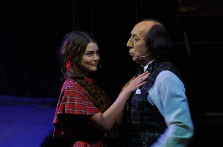 театр луны губы отзывы