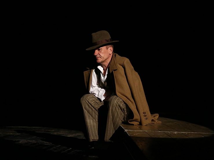 1900 спектакль олег меньшиков